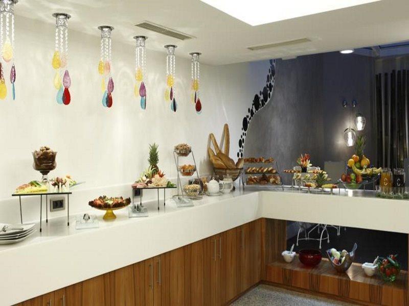 Biz Cevahir Sultanahmet Готель 4*